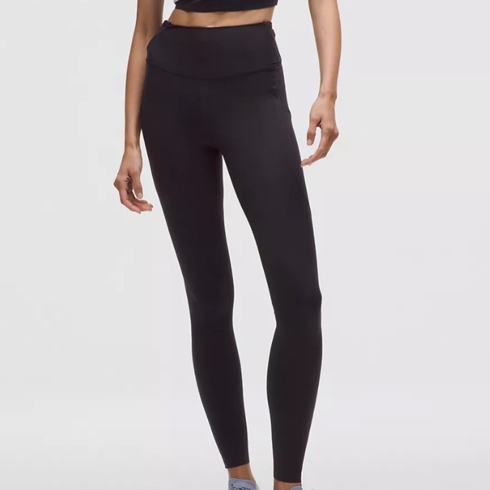 Lululemon Fast and Free High-Rise Tight 28" 
5 Pocket